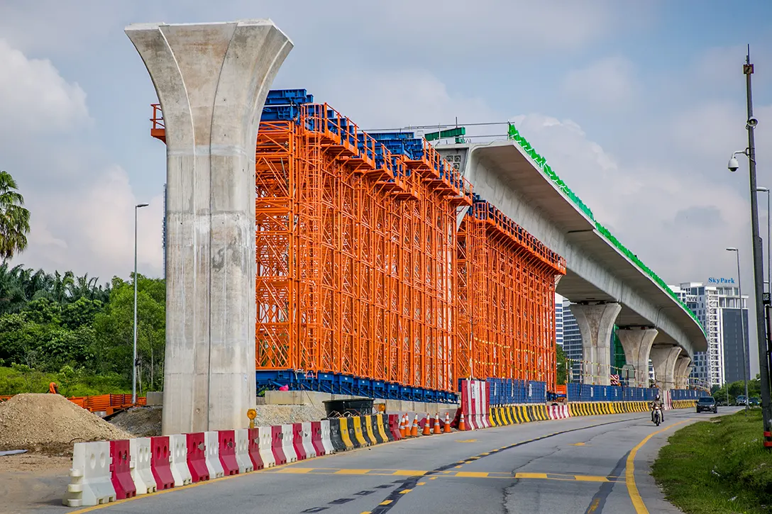 View of trestle erection works at the Cyberjaya City Centre MRT Station site.