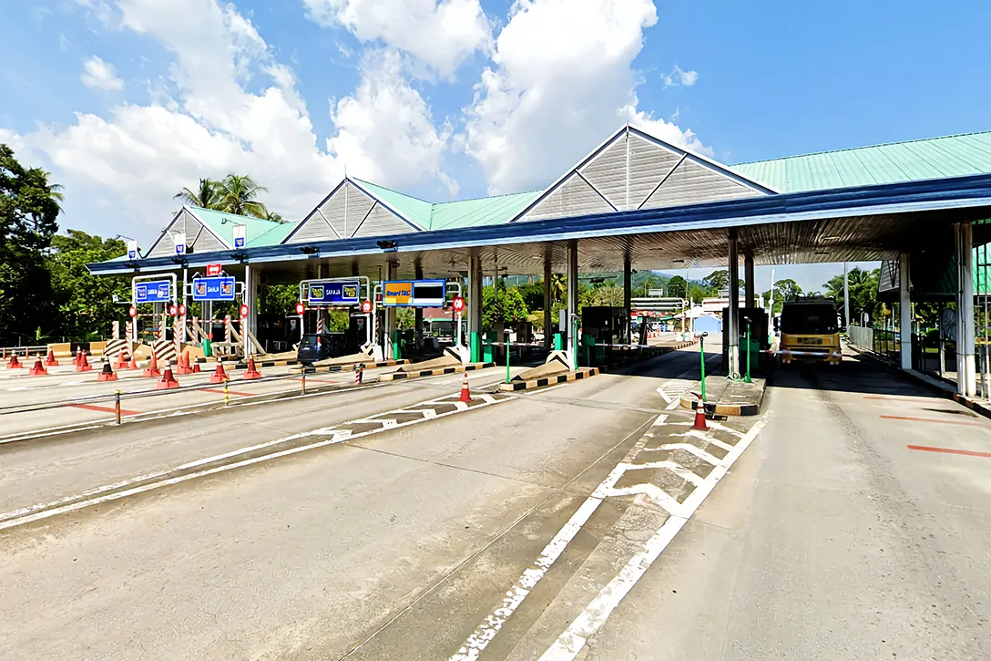 Changkat Jering Toll Plaza